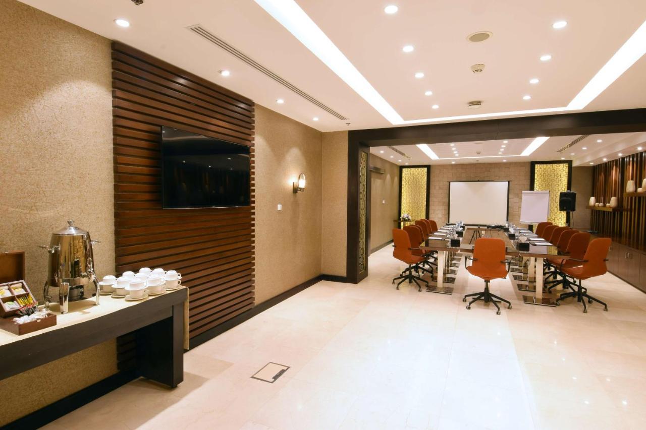 Best Western Plus Fursan Ar Riyad Esterno foto